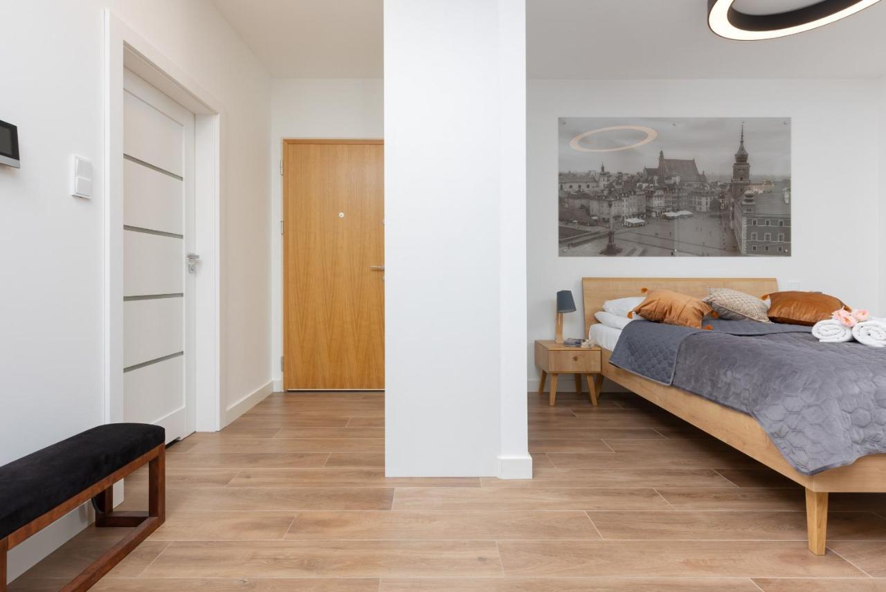 Srodmiescie Muranow With Parking By Renters Appartement